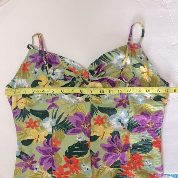 LUSH Tropical Print Twist Front Romper Size L - Picture 11 of 12